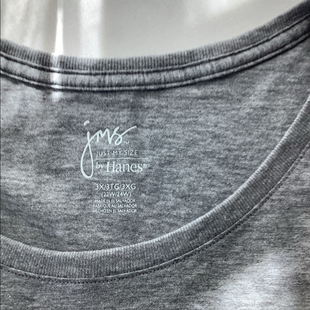 Hanes T-shirt - Picture 5 of 5